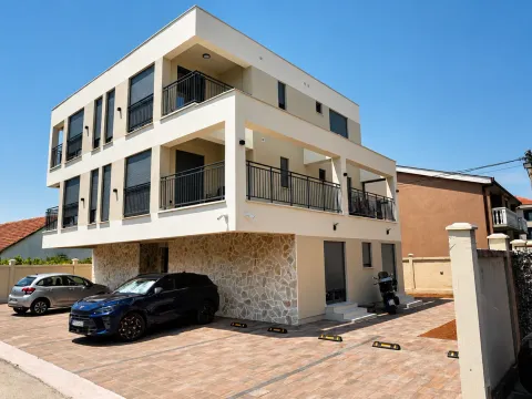 Rent, one bedroom apartment, 47m², Nova Dalmatinska, Podgorica - image 11