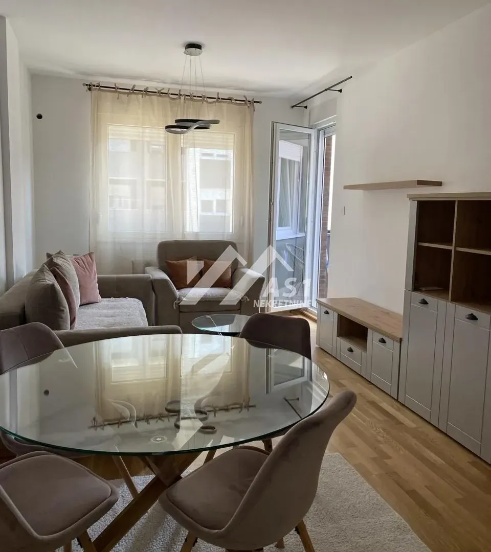 Rent, one bedroom apartment, 44m², Avijatičarsko naselje, Novi Sad Sve Podlokacije