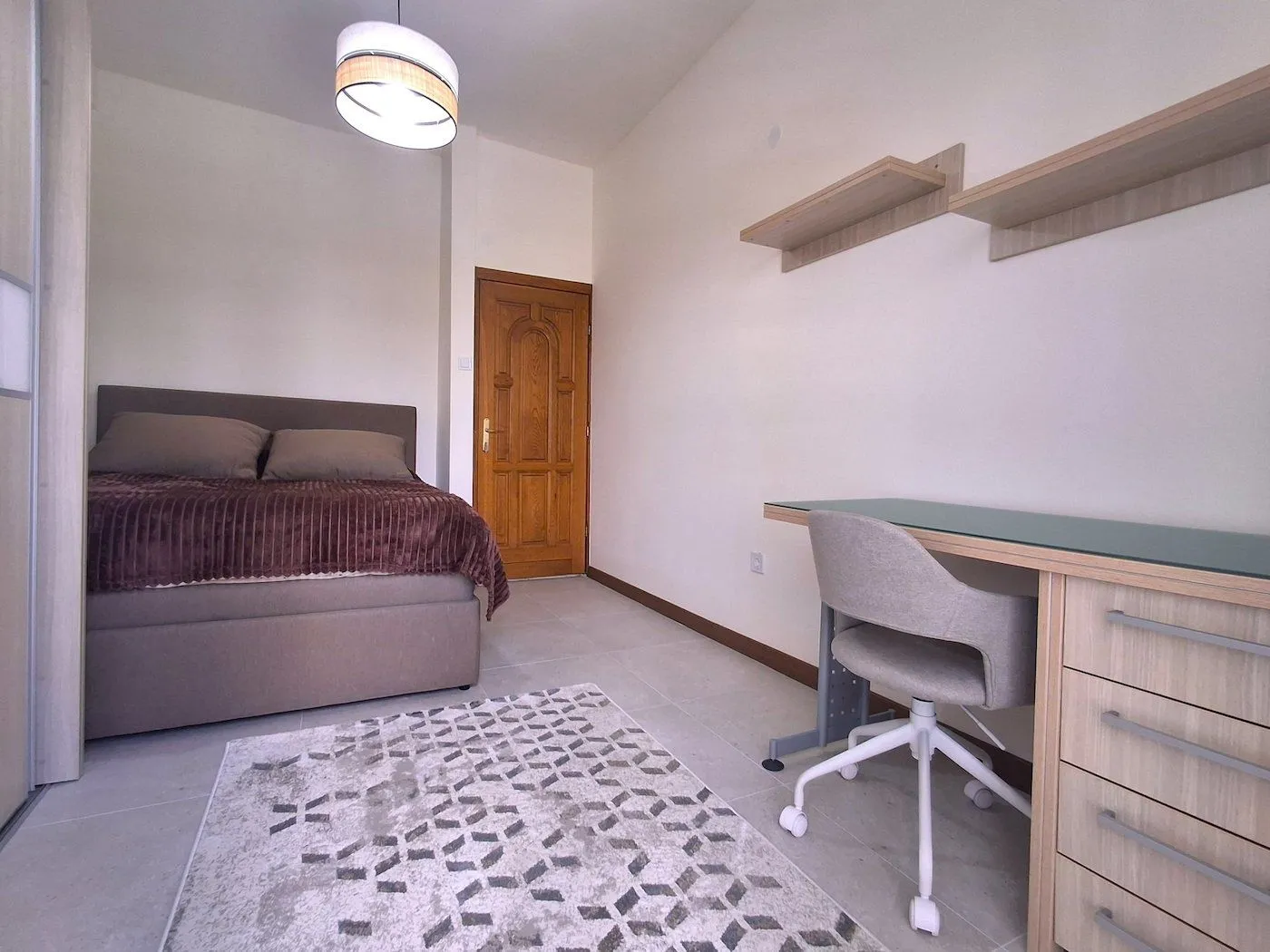 Izdavanje, stan, 115m², Momišići, Podgorica