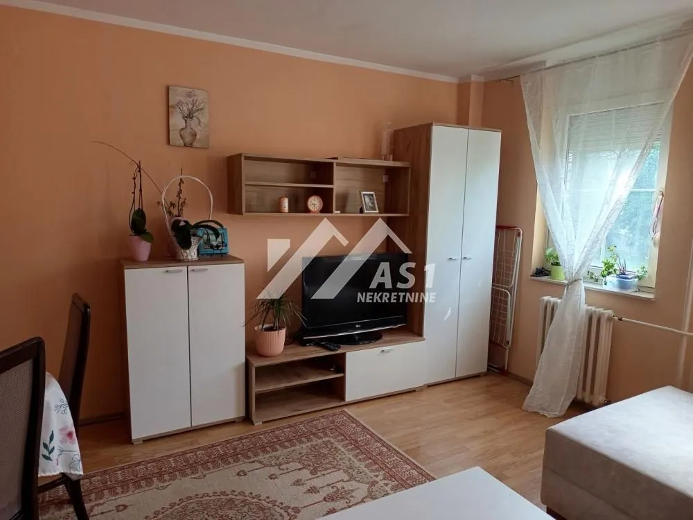 Izdavanje, stan, 32m², Nova Detelinara, Novi Sad Sve Podlokacije