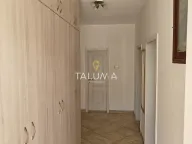 Izdavanje, dvosoban stan, 90m², Stari Aerodrom, Podgorica - image 10