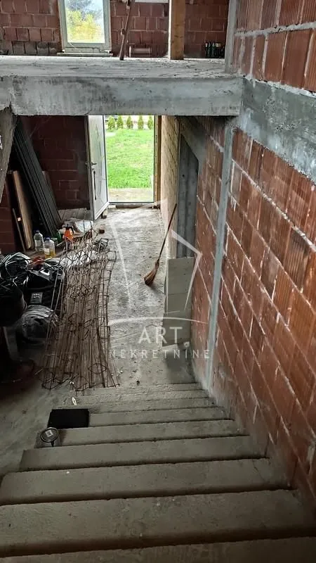 Sale, house, 240m², Voždovac Sve Podlokacije, Beograd