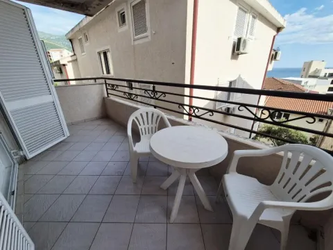 Sale, one bedroom apartment, 36m², Bečići, Budva - image 11