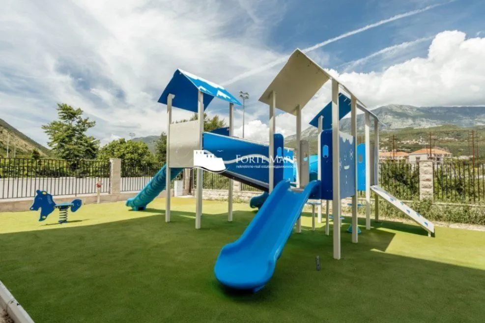 Prodaja, dvosoban stan, 66m², Sutorina, Herceg Novi
