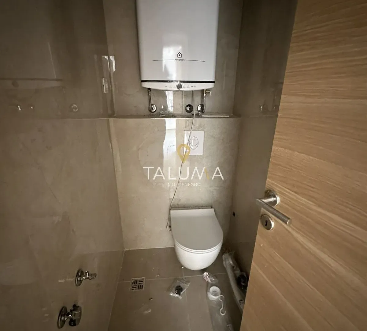 Prodaja, dvosoban stan, 84m², Zagorič, Podgorica