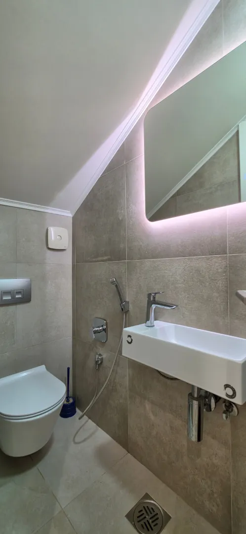 Prodaja, kuća, 176m², Lastva Grbaljska, Kotor