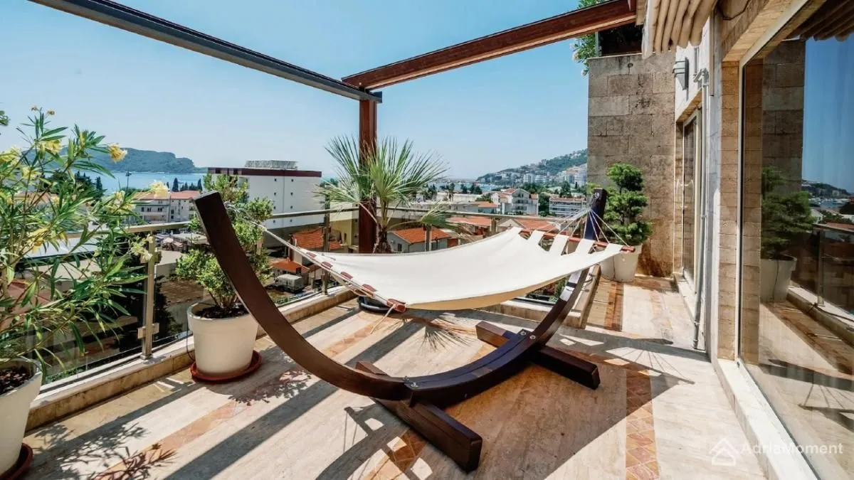 Prodaja, trosoban stan, 400m², Centar, Budva