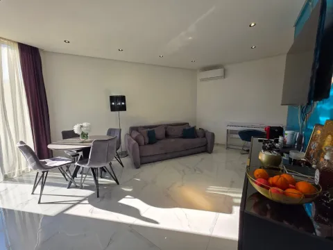 Prodaja, dvosoban stan, 91m², Budva, Crna Gora - image 13