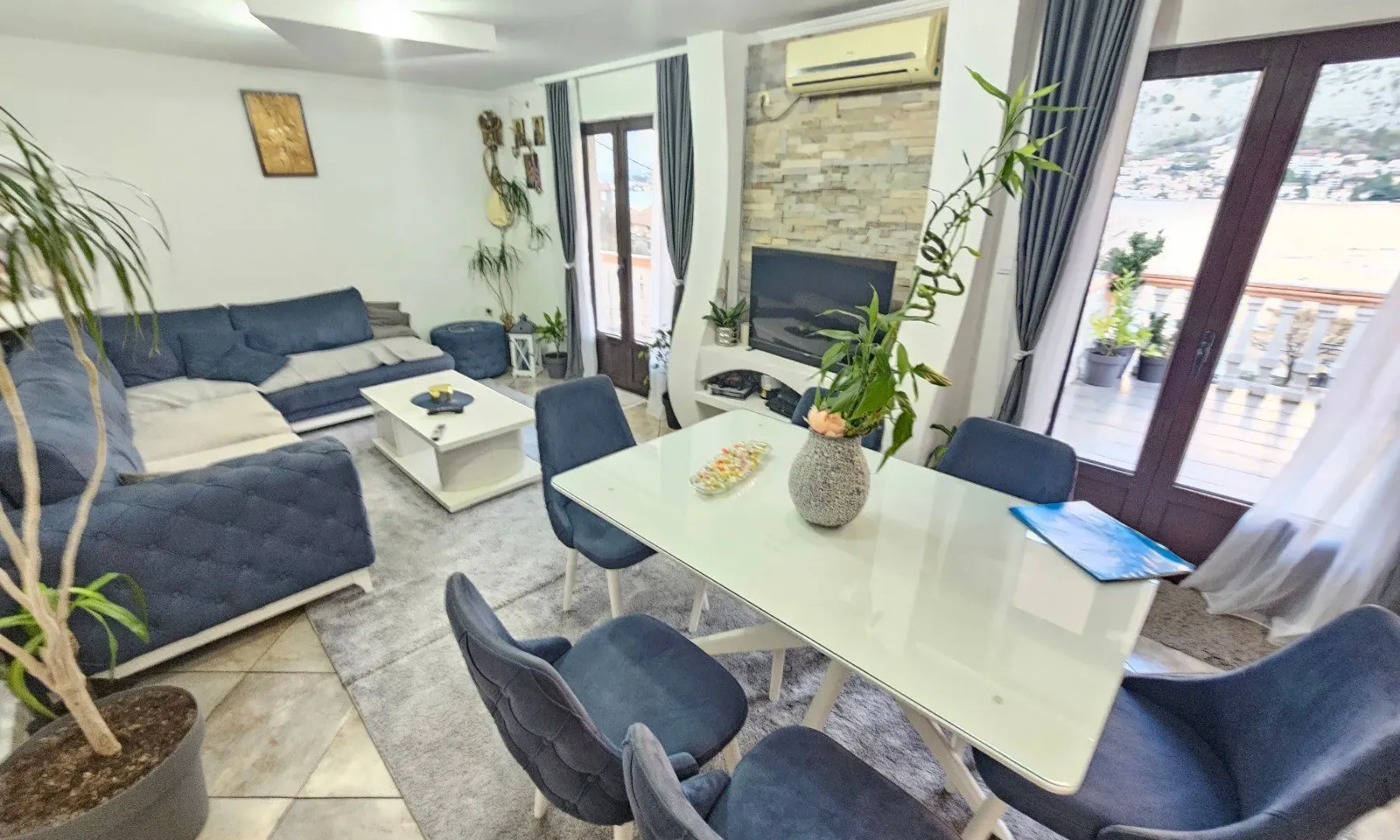 Prodaja, kuća, 423m², Muo, Kotor