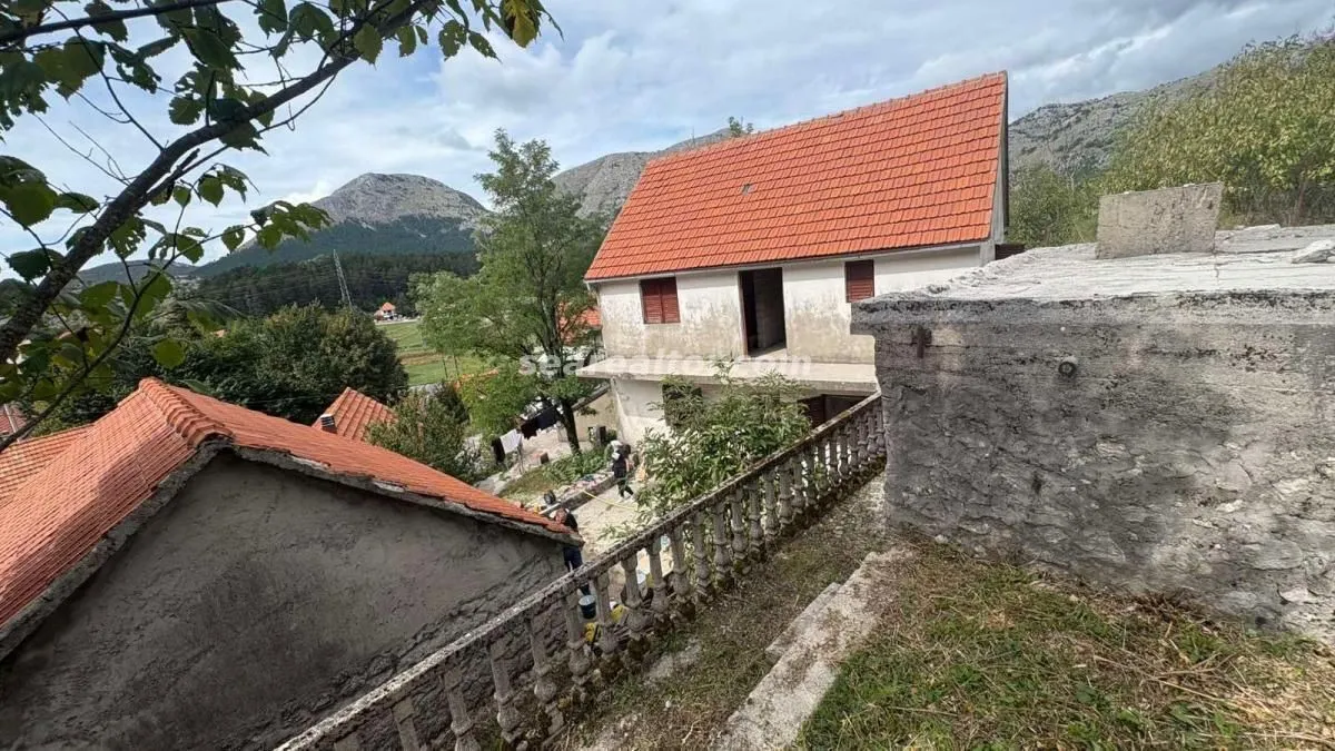 Prodaja, kuća, 54m², Njeguši, Cetinje