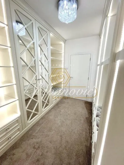 Izdavanje, stan, 69m², Bulevar Evrope, Novi Sad Sve Podlokacije