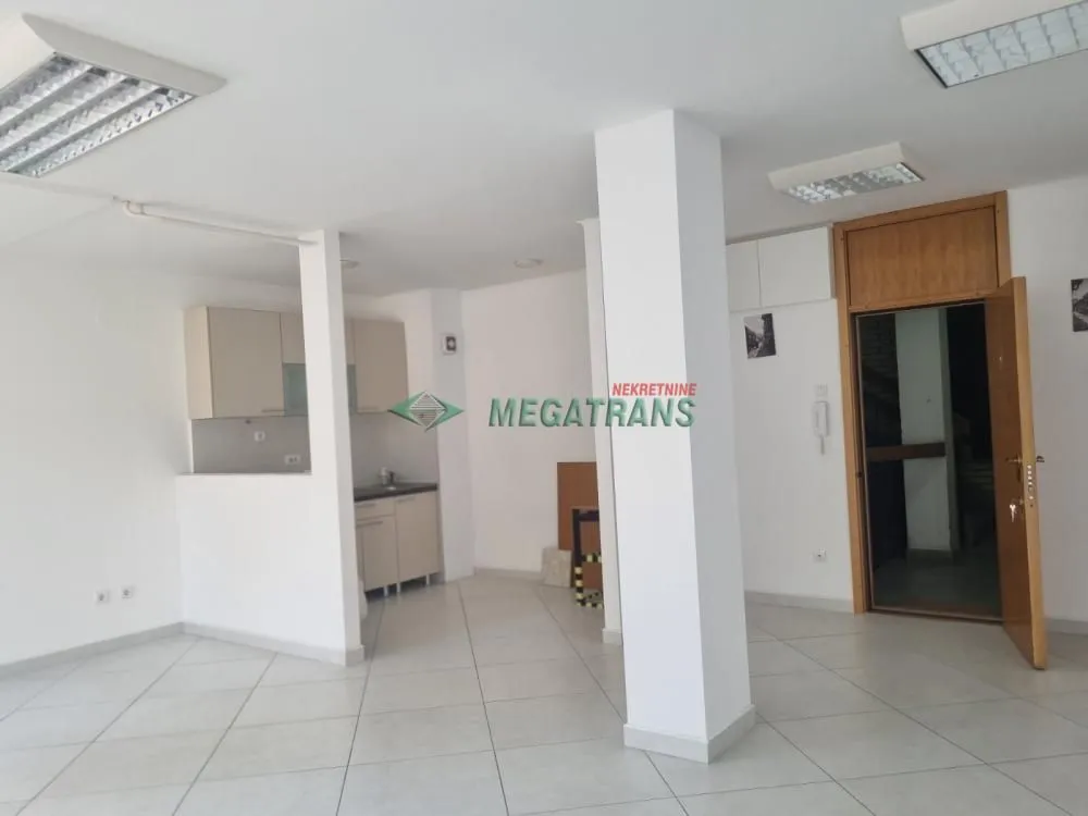 Izdavanje, dvosoban stan, 70m², Liman 2, Novi Sad Sve Podlokacije