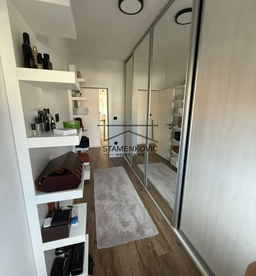 Prodaja, četvorosoban stan, 88m², Veternička rampa, Novi Sad Sve Podlokacije