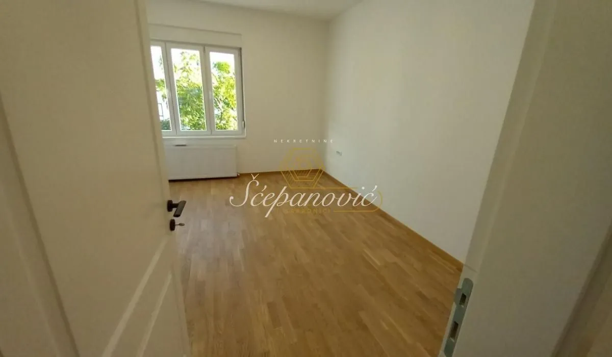 Prodaja, dvosoban stan, 57m², Centar, Novi Sad