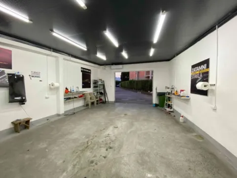 Izdavanje, poslovni prostor, 150m², Centar, Podgorica - image 8