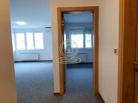 Rent, office space, 61m², Bulevar Evrope, Novi Sad Sve Podlokacije - image 5