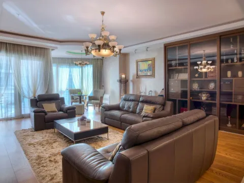 Sale, three bedroom apartment, 181m², Budva, Crna Gora - image 11