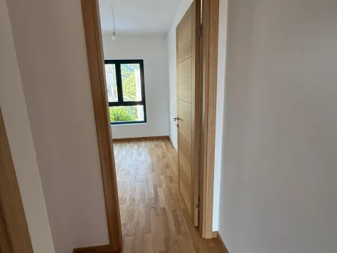 Prodaja, jednosoban stan, 42m², Bečići, Budva - image 11