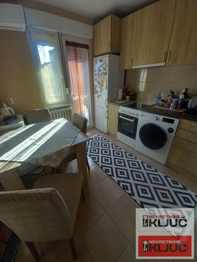 Prodaja, dvosoban stan, 47m², Železnička Stanica, Novi Sad Sve Podlokacije