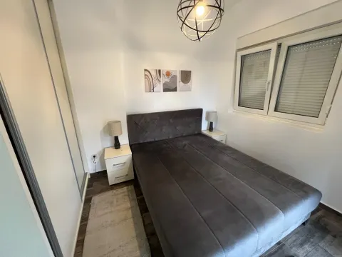 Izdavanje, dvosoban stan, 56m², Tivat, Crna Gora - image 7
