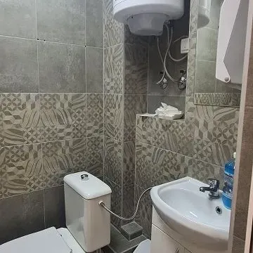 Izdavanje, poslovni prostor, 400m², Zemun Sve Podlokacije, Beograd - image 9