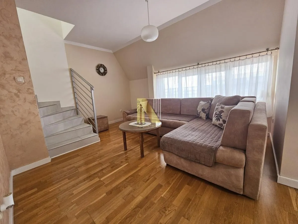 Prodaja, trosoban stan, 99m², Novo naselje, Novi Sad