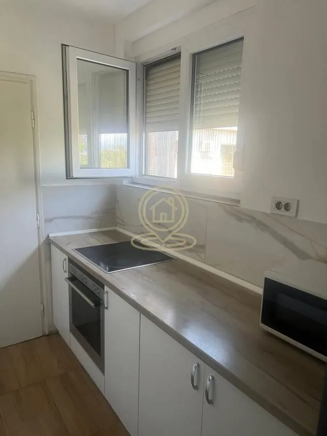 Prodaja, trosoban stan, 73m², Medijana, Niš