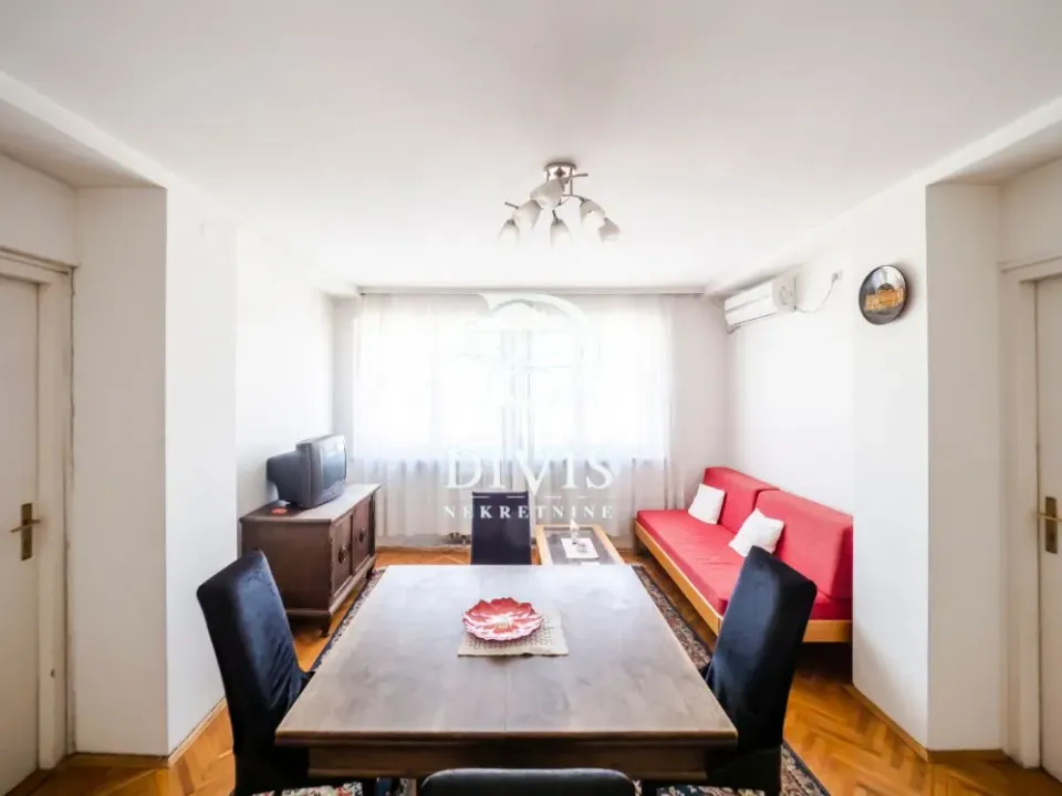Sale, four bedroom apartment, 85m², Cvetni Trg, Vračar Sve Podlokacije