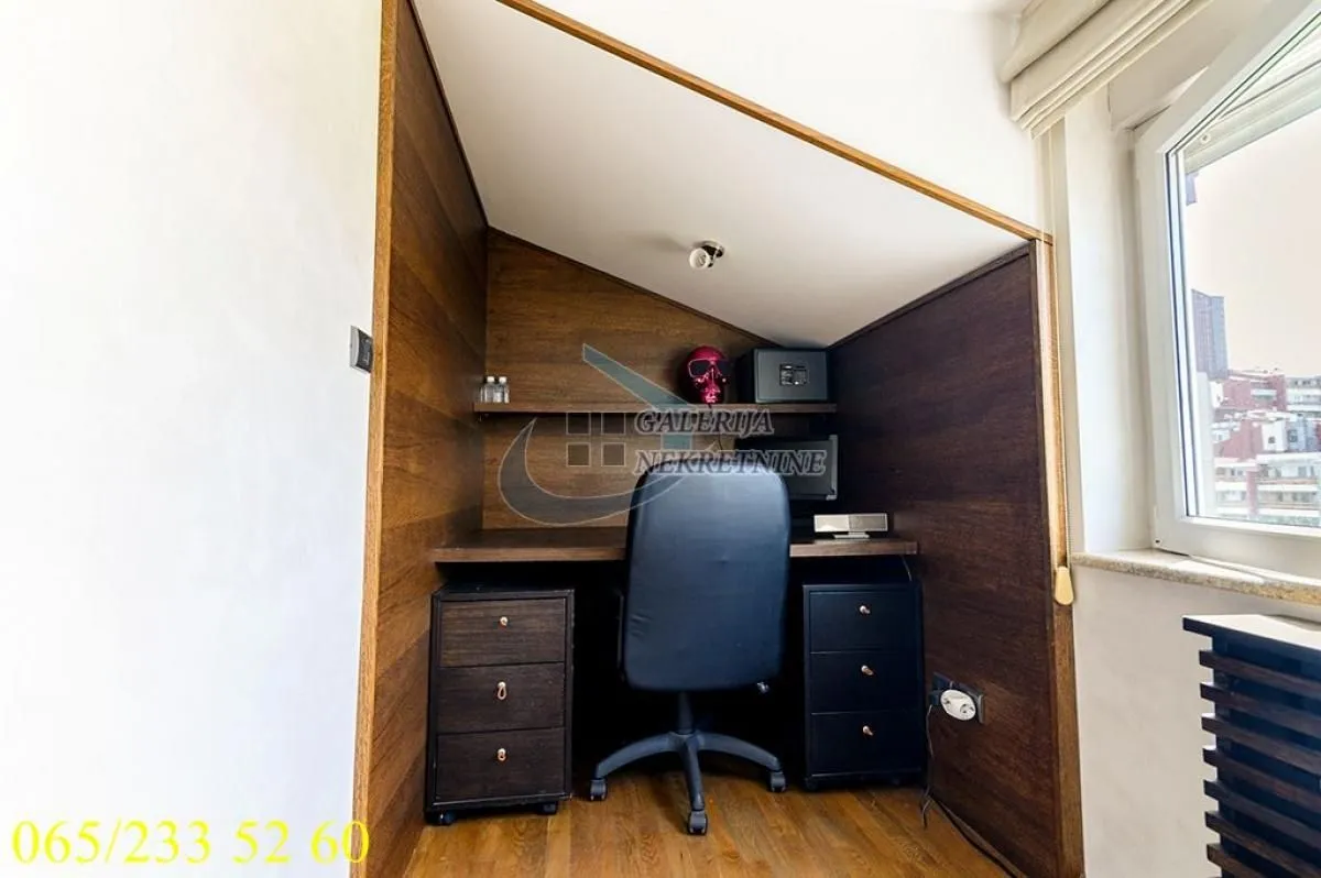 Prodaja, trosoban stan, 77m², Žarkovo, Beograd