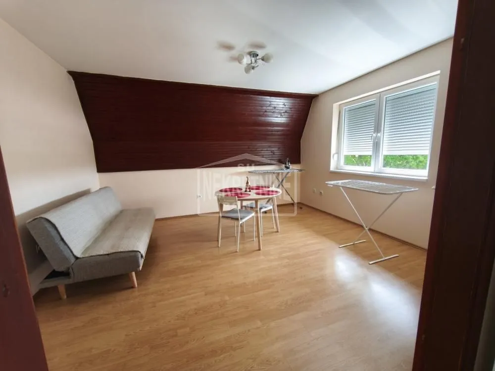 Sale, two bedroom apartment, 60m², Aleksandrovo, Subotica