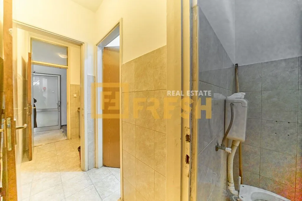 Rent, office space, 228m², Preko Morače, Podgorica
