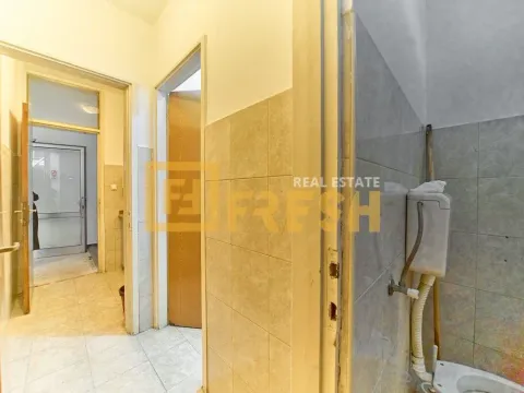 Izdavanje, poslovni prostor, 228m², Preko Morače, Podgorica - image 29