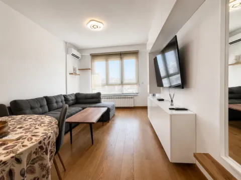 Izdavanje, četvorosoban stan, 90m², Fon (Fon - Bilećka), Voždovac Sve Podlokacije - image 3