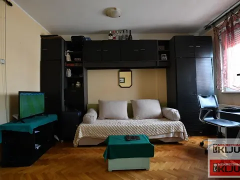 Izdavanje, garsonjera, 25m², Grbavica, Novi Sad Sve Podlokacije - image 2