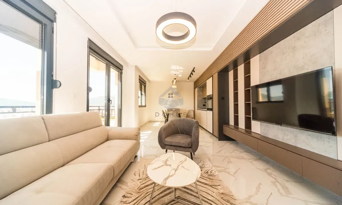 Rent, one bedroom apartment, 60m², Tivat, Crna Gora