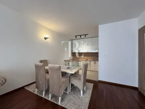 Izdavanje, dvosoban stan, 77m², Master Kvart, Podgorica - image 2