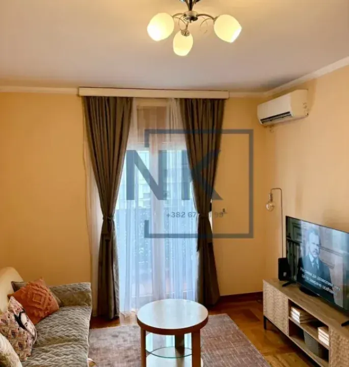 Izdavanje, jednosoban stan, 45m², Preko Morače, Podgorica