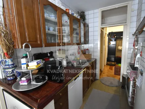 Sale, four bedroom apartment, 120m², Blok 7, Podgorica - image 6