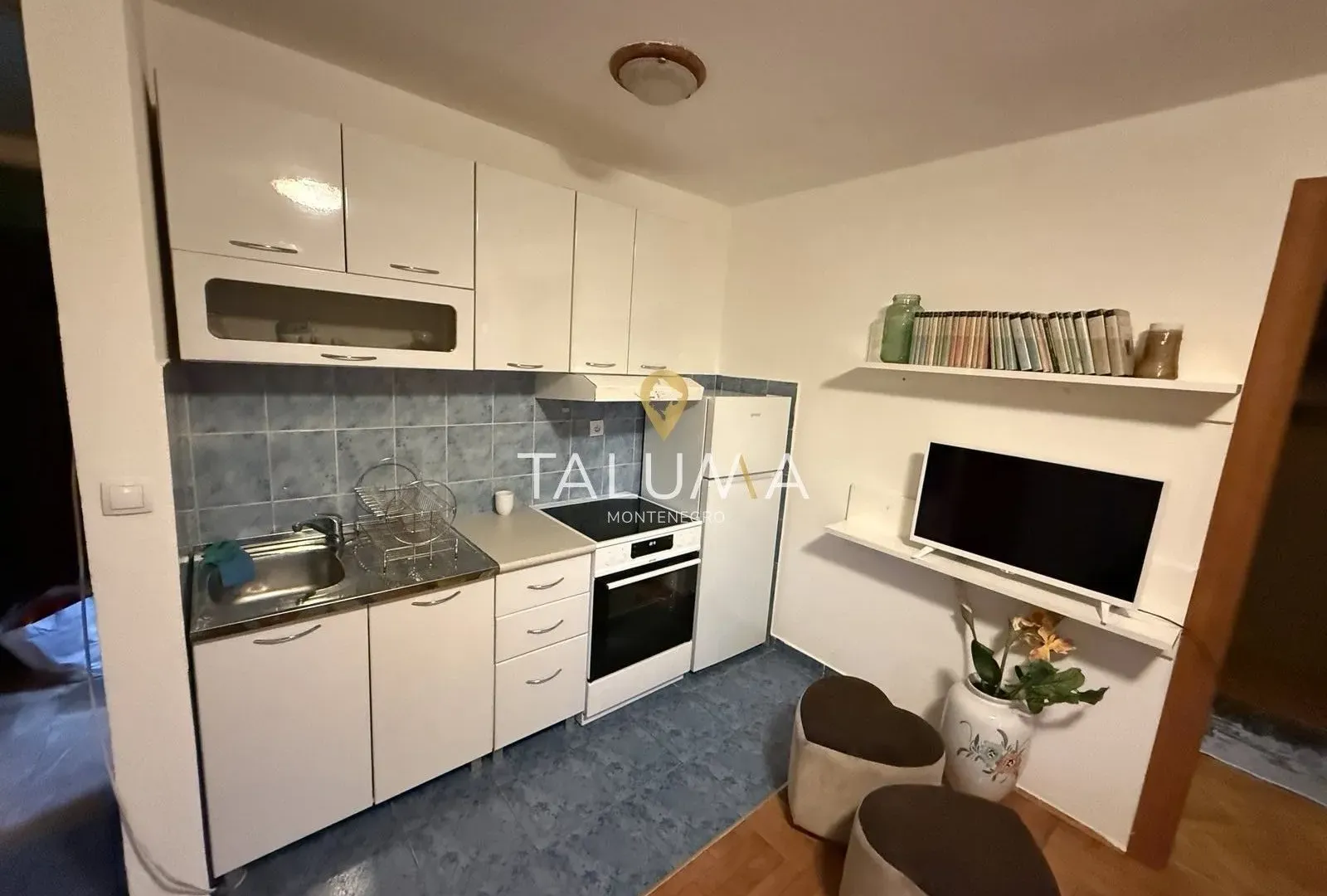 Rent, one bedroom apartment, 40m², Blok 5, Podgorica