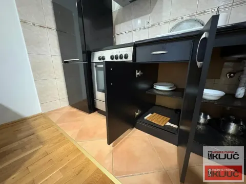 Rent, studio apartment, 25m², Spens, Novi Sad Sve Podlokacije - image 6