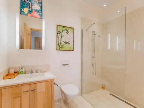 Prodaja, četvorosoban stan, 240m², Porto Montenegro, Tivat - image 12