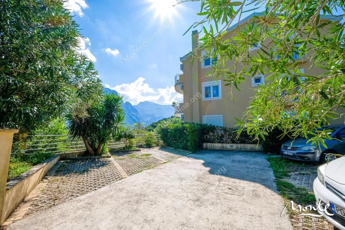 Prodaja, dvosoban stan, 83m², Prčanj, Kotor