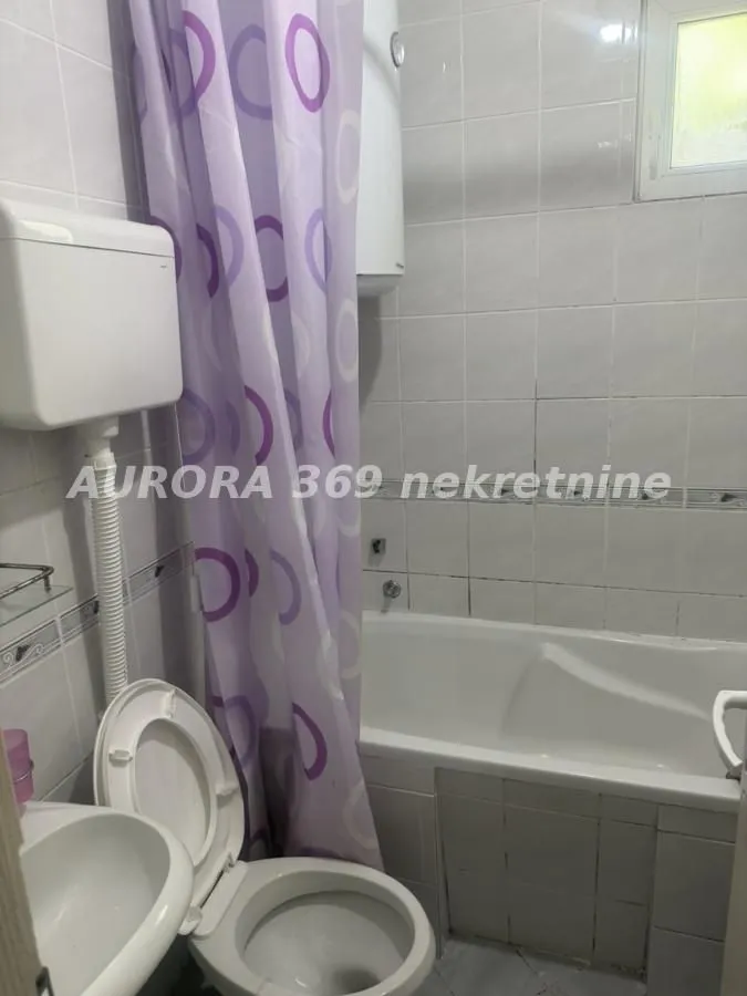 Prodaja, trosoban stan, 64m², Ruma, Srbija