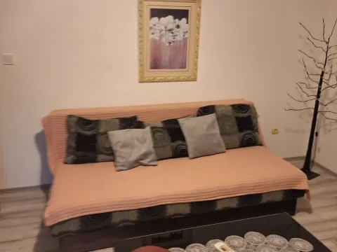 Izdavanje, jednosoban stan, 43m², Budva, Crna Gora - image 14