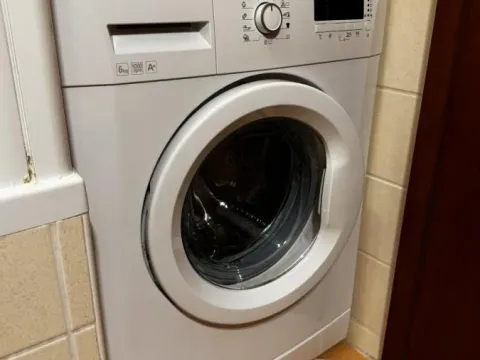 Izdavanje, dvosoban stan, 55m², Stari grad, Novi Sad - image 18