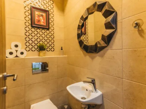 Izdavanje, dvosoban stan, 67m², Blok 9, Podgorica - image 9