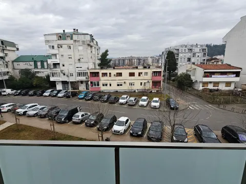 Prodaja, jednosoban stan, 33m², Pobrežje, Podgorica - image 2