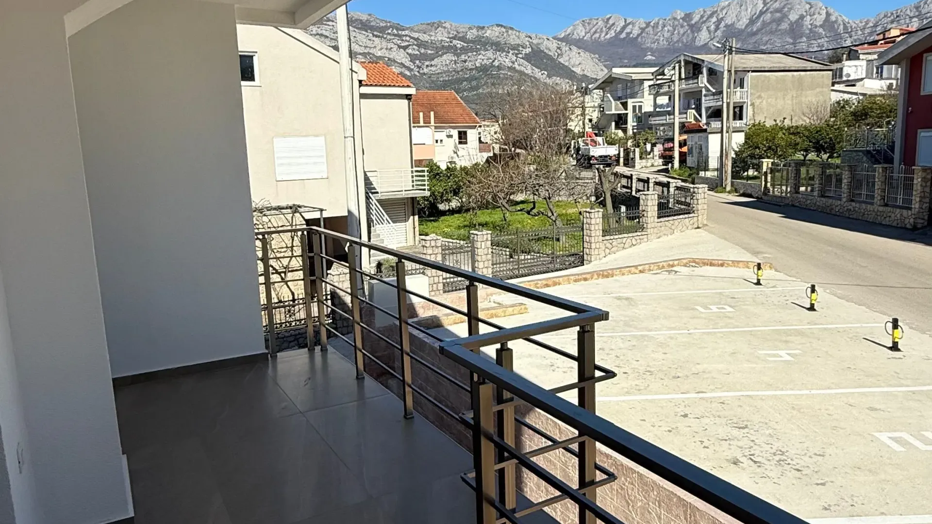 Rent, one bedroom apartment, 60m², Bjeliši, Bar