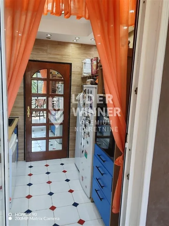 Sale, three bedroom apartment, 85m², Labudovo Brdo, Beograd