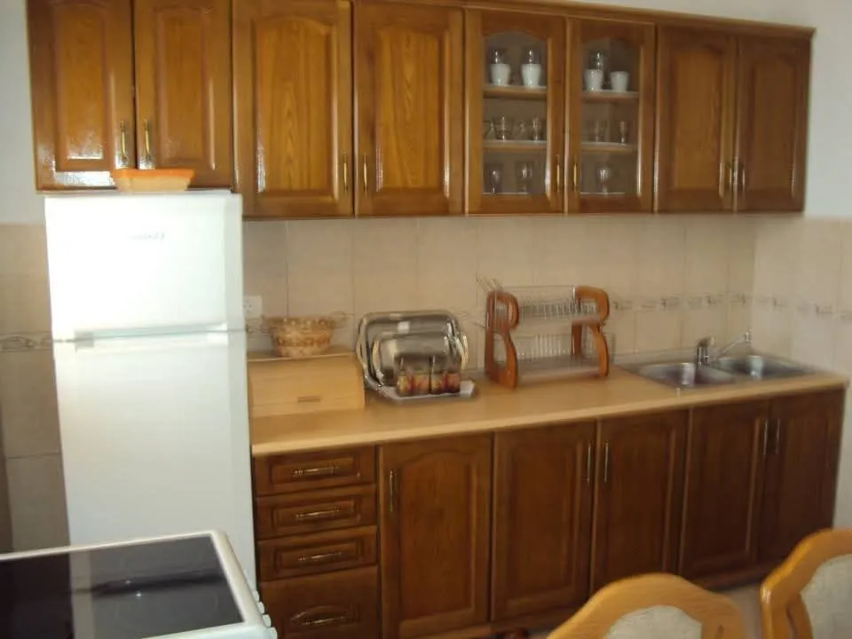 Izdavanje, jednosoban stan, 61m², Bijela, Herceg Novi